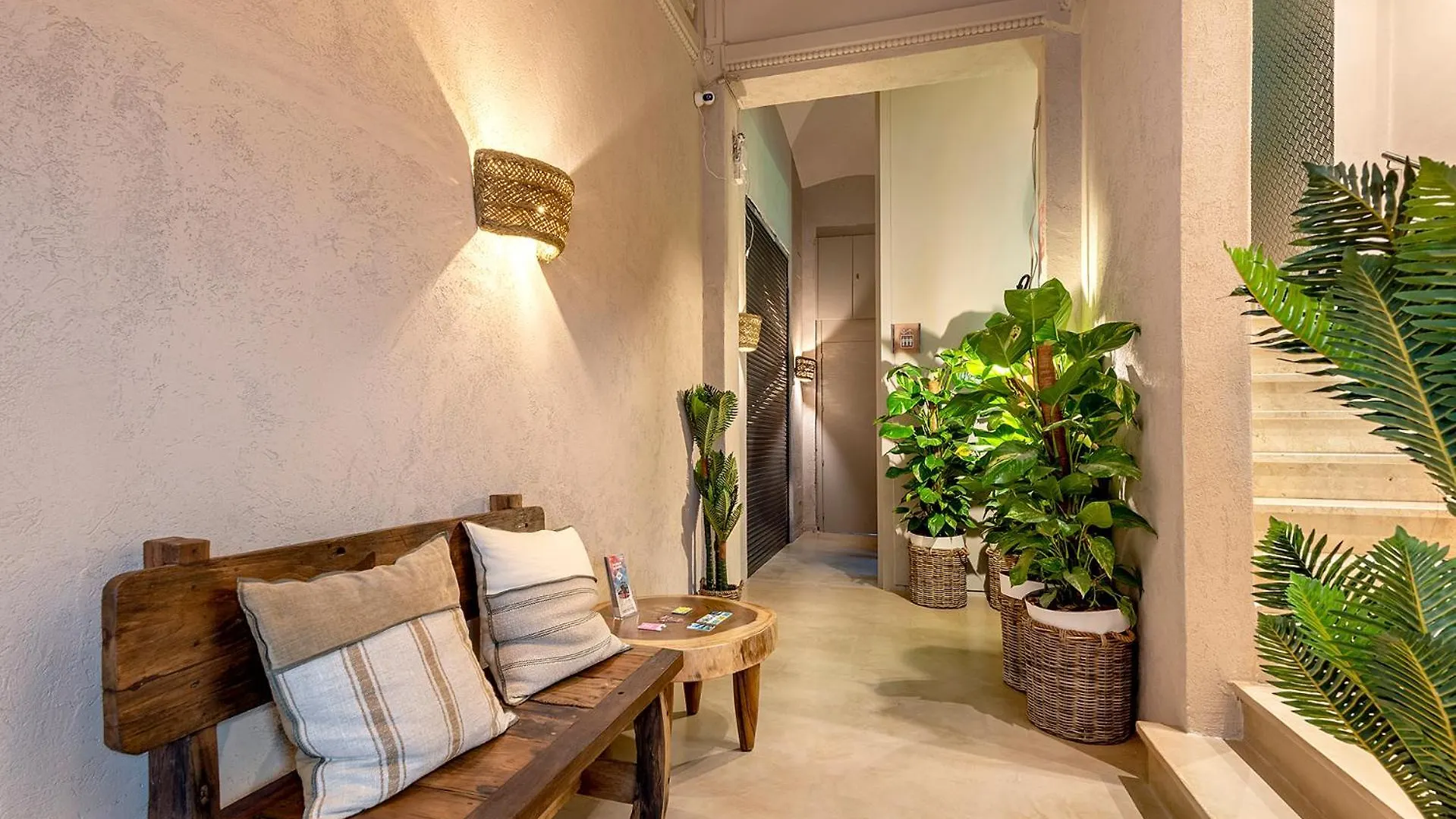***  Limonaia Otel Barselona İspanya